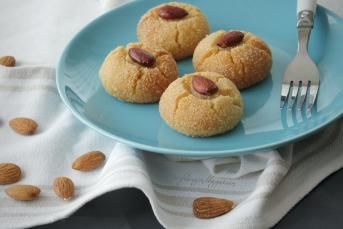Bademli Tatlı