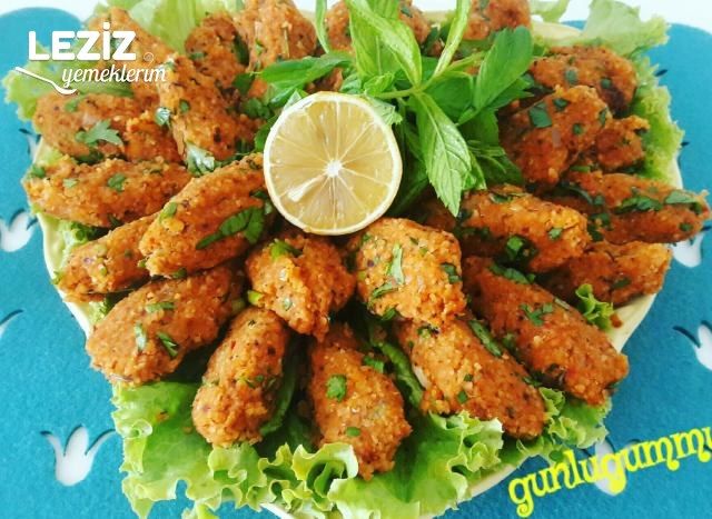 Mercimek Köftesi (Kolay- Harika Lezzet)