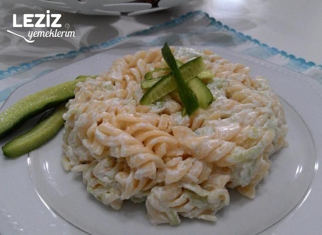 Makarna Salatası (Harika Lezzet)