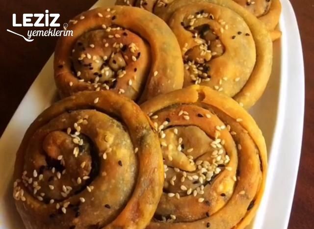 Ispanaklı Açma Börek Tarifi