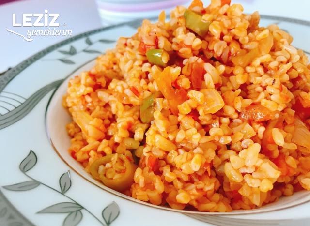 Leziz Domatesli Bulgur Pilavı