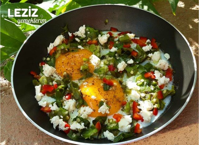 Çok Pratik Çok Lezzetli Köz Biberli Yumurta