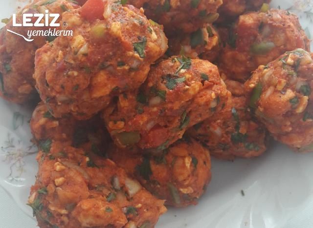 Omaç (Ekmek Köftesi)