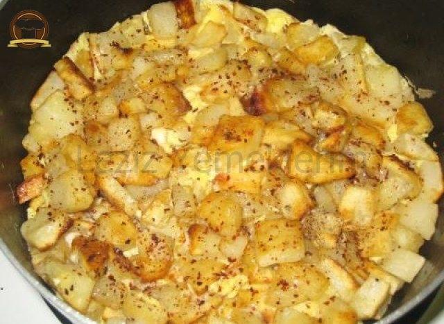 Patates Kavurma Yumurtalı