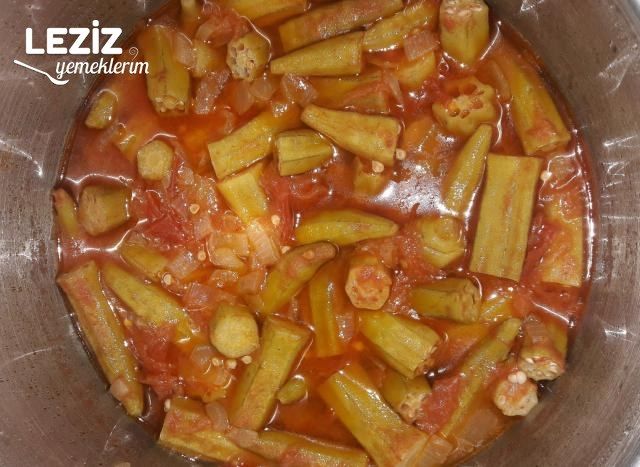 Zeytinyağlı Bamya Yemeği
