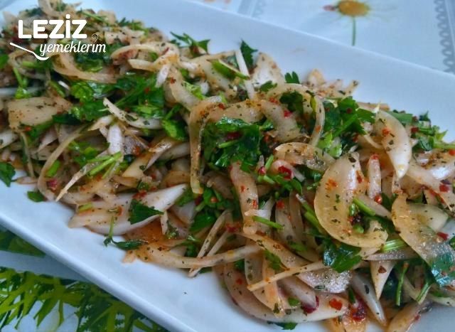 Soğan Salatası (Ev Yapımı)