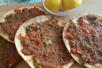 Lavaştan Lahmacun