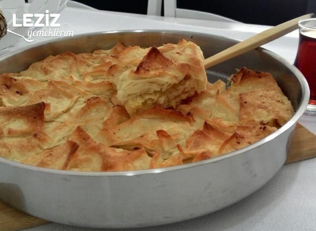 Enfes Pratik Patatesli Börek