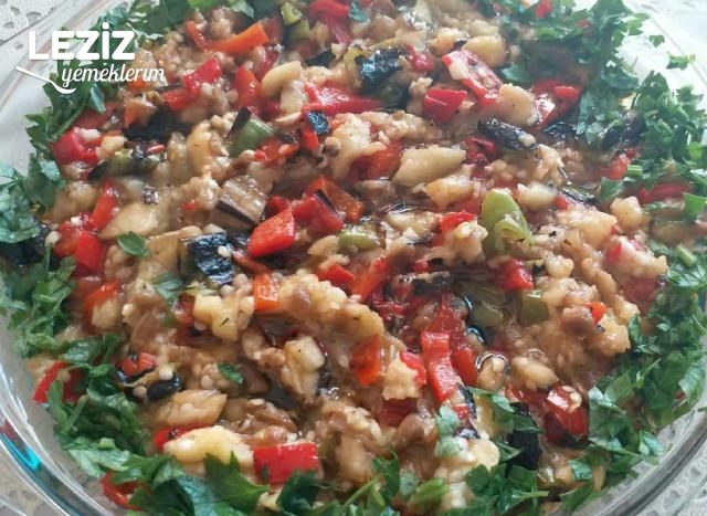 Köz Patlıcan Salatası Nasıl Yapılır