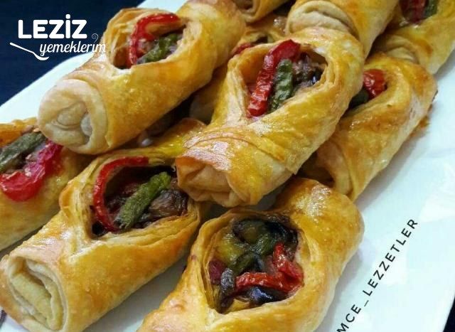 Kıymalı Patlıcanlı Karnıyarık Böreği