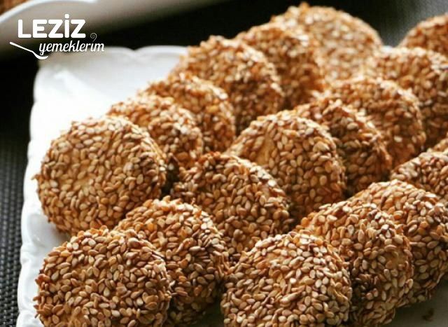Bol Susamlı Kurabiye