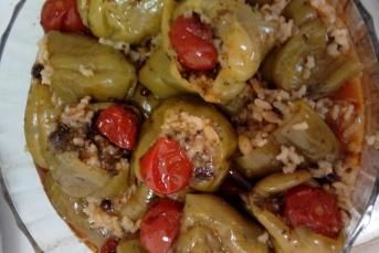 Zeytinyağlı Biber Dolma (Parmak Yedirten Tarif)