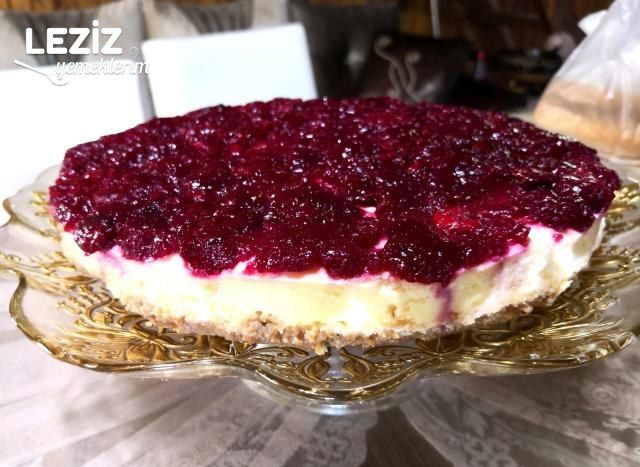 Nefis Vişneli Cheesecake
