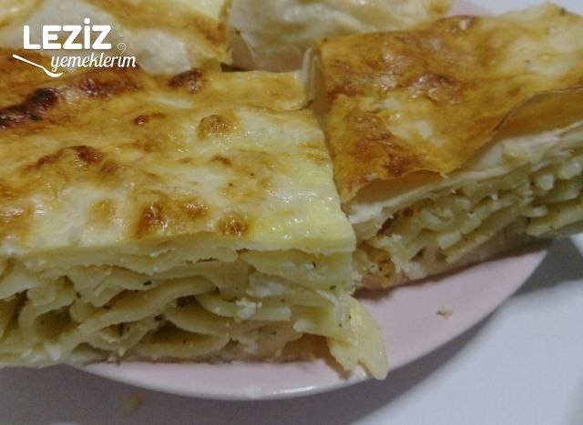 Makarnalı Börek Tarifi
