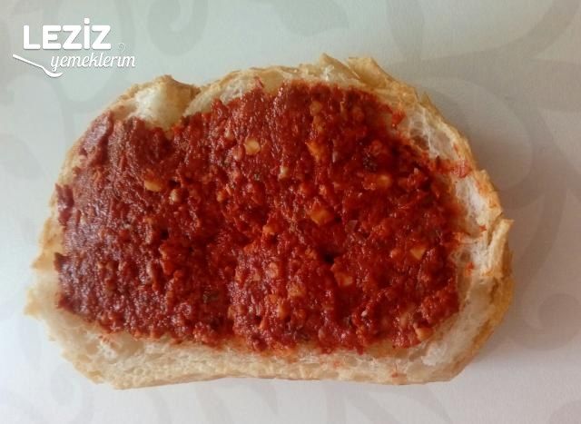 Muhammara (Şahane Bir Kahvaltılık)