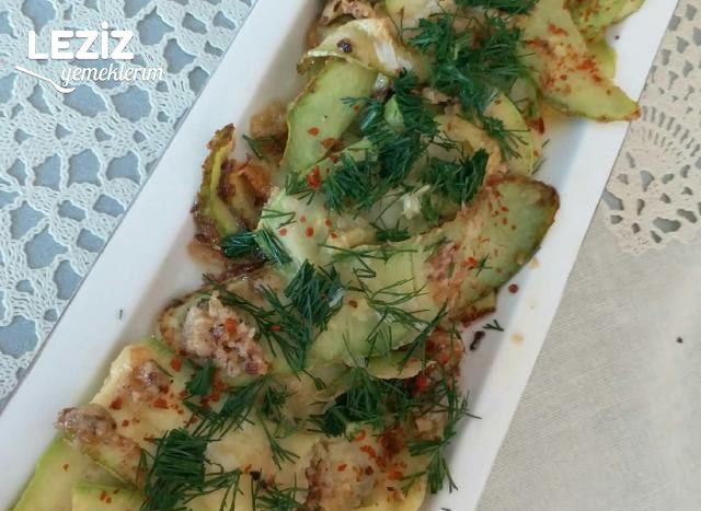 Kabak Sıyırma Salatası