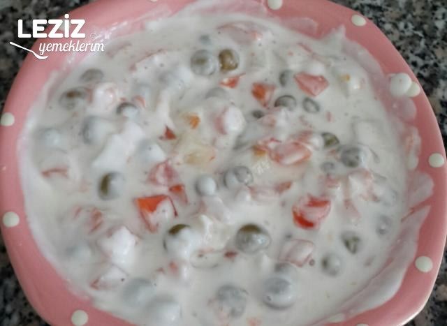Evde Rus Salatası Yapımı