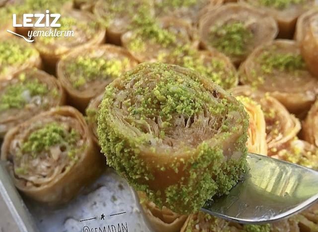 Saray Sarması Baklava
