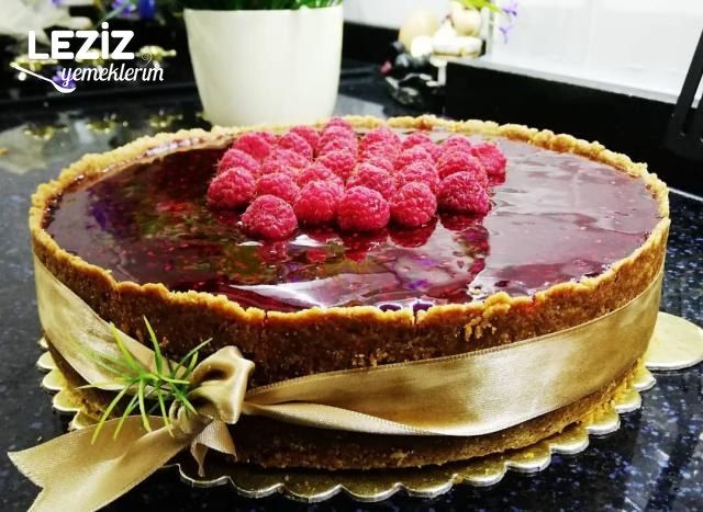 Orman Meyveli Cheescake Tarifi