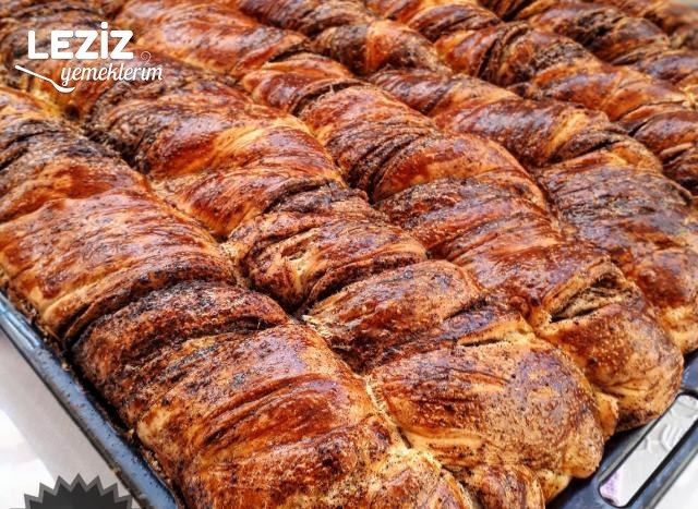 Tel Tel Açılan Haşhaşlı Çörek