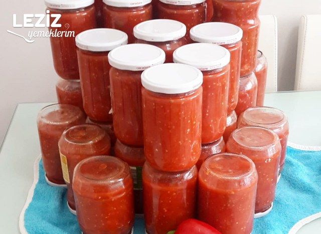 Şişesini Kaynatmadan Yapılan Domates Konservesi