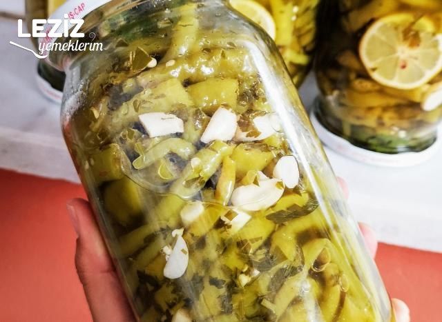 Ertesi Güne Hazır Yağlı Biber Turşusu