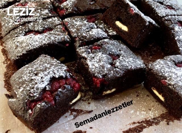 Beyaz Çikolatalı Frambuazlı Browni