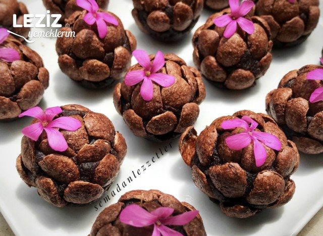 Kozalak Tatlısı (Caketop)