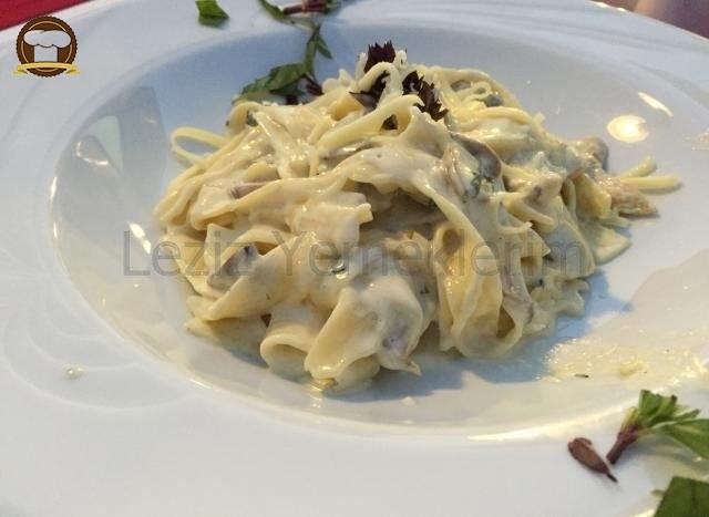 Fettucini Alfredo Soslu Makarna