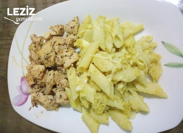 Körili Kremalı Makarna Ve Tavuk