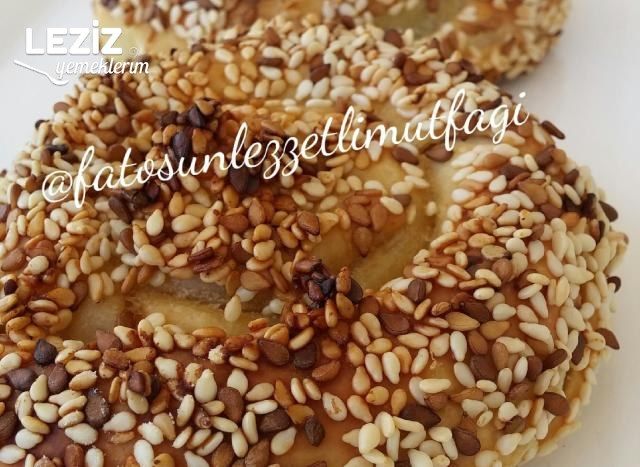 Peynirli Susamlı El Açması Börek