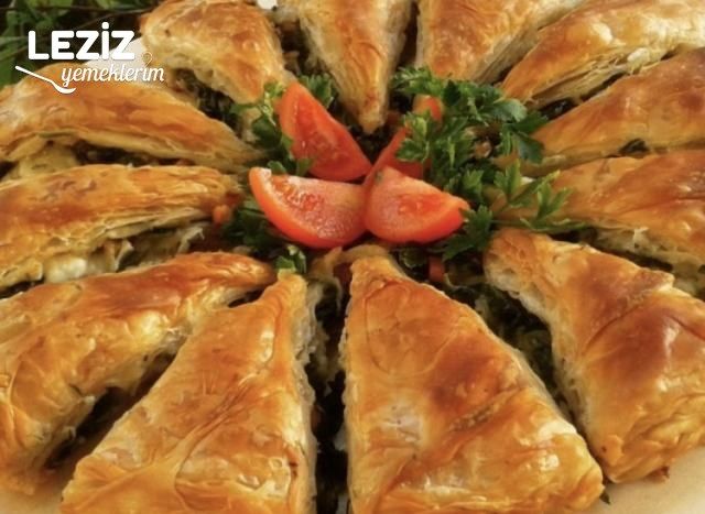 El Açması Börek (Havuç Dilimi Şeklinde)