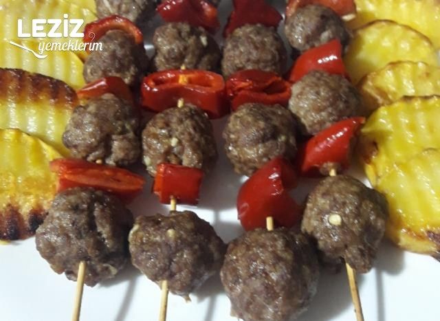 Şişte Top Köfte