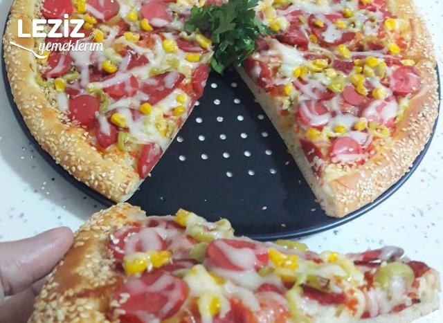 Nefis Karışık Pizza Tarifi