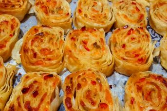 Sebzeli Rulo Börek