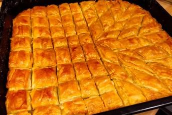 El Açması Cevizli Baklava