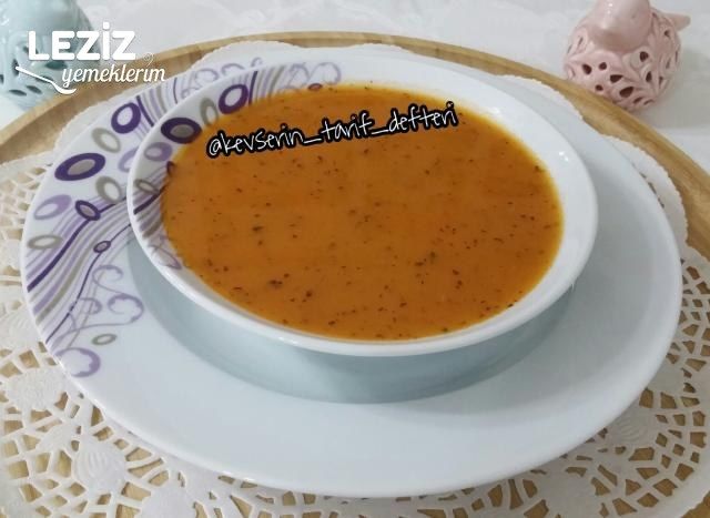 Salçalı Un Çorbası Tarifi