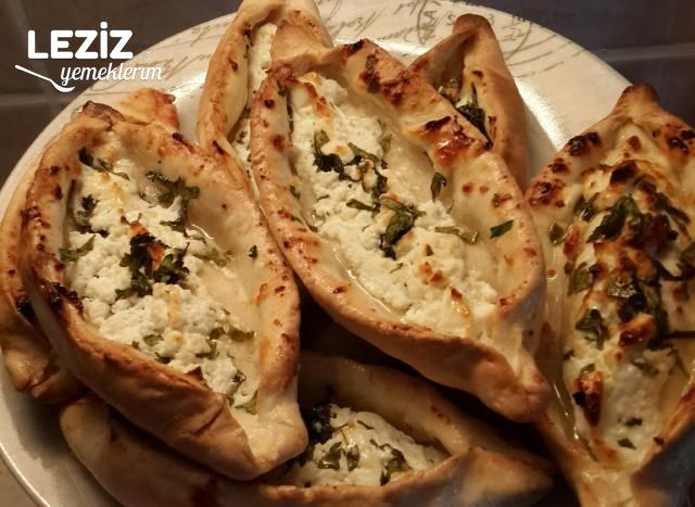 Beyaz Peynirli Pide