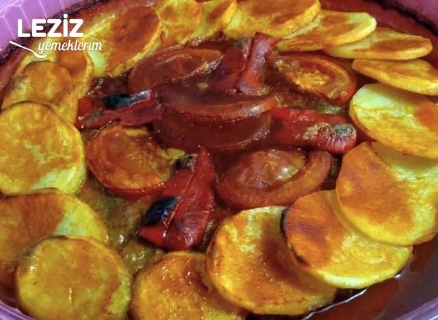 Patatesli Tepsi Kebabı Tarifi