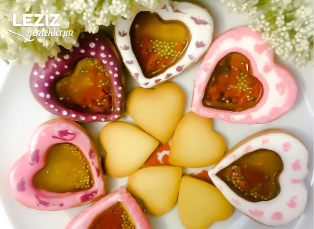 Sürprizli Vitray Kurabiye (Kalpli Cam Kurabiye)