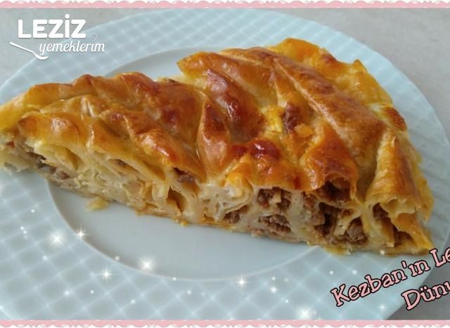 Kıymalı Dolama Börek