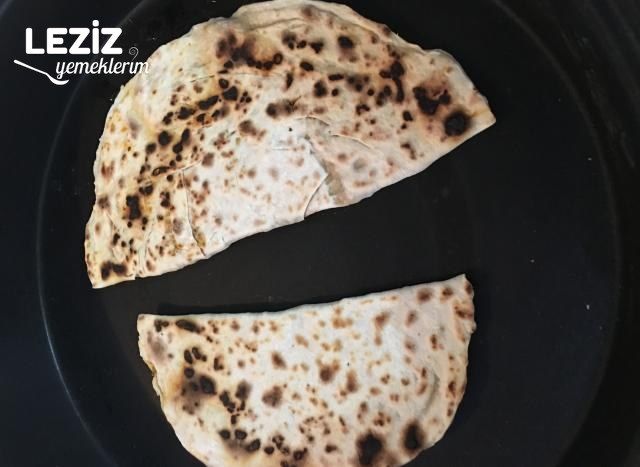 El Açması Ispanaklı Börek Tarifi (Mutlaka Deneyin)