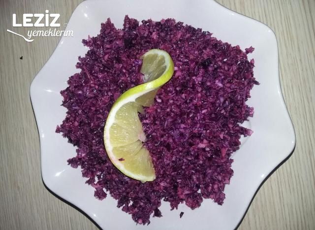 Mor Lahana Salatası (Çok Faydalı)