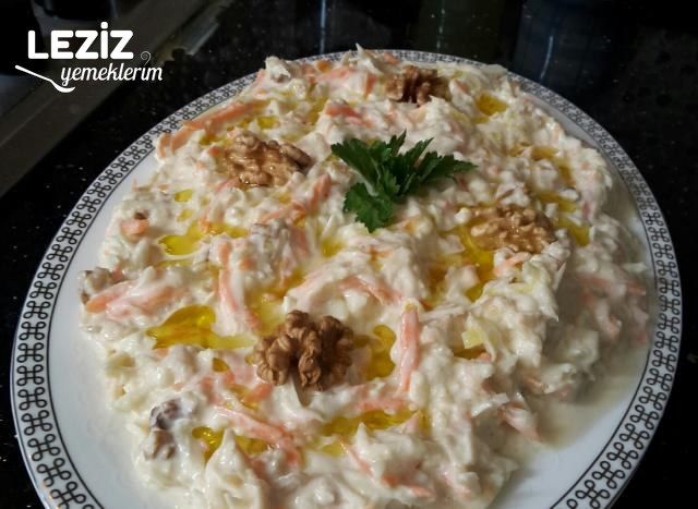 Yoğurtlu Kereviz Salatası