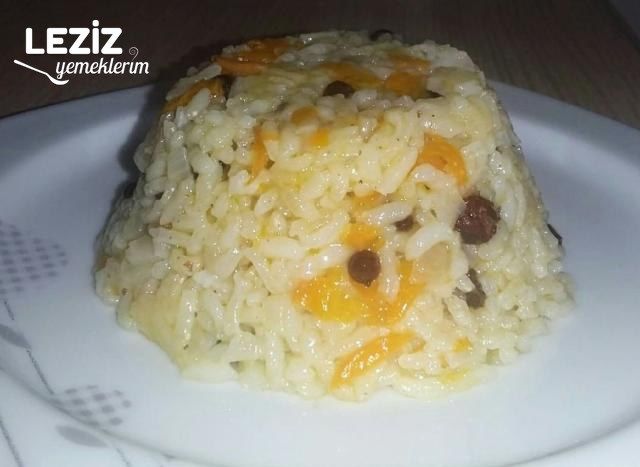 Kuş Üzümlü Ve Havuçlu Pirinç Pilavı