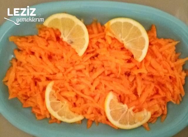 Çok Pratik Havuç Salatası