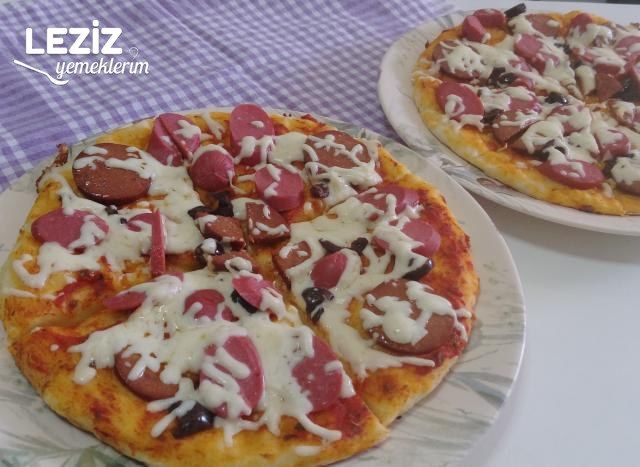 Tavada Kolay Pizza (Az Malzemeli)