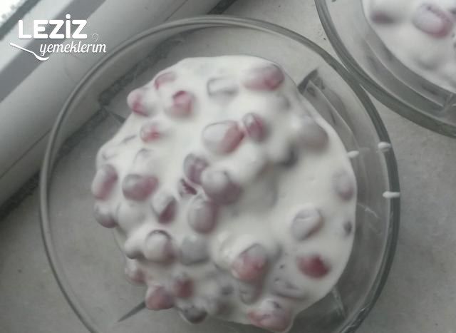 Çocuklar Icin Yogurtlu Nar Taneleri