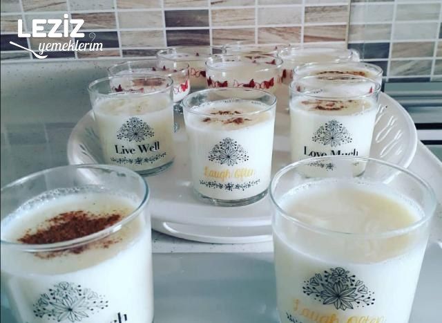 Nefis Sütlaç Nasıl Yapılır