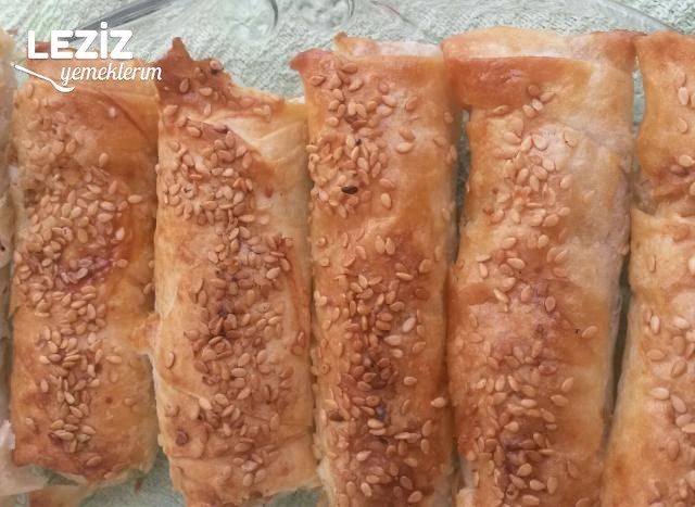 Simit Tadında Patatesli  Börek